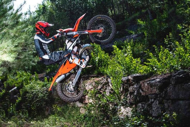 ktm-exc-my-2017-hioktanowy-pierwsze-spojrzenie (6)