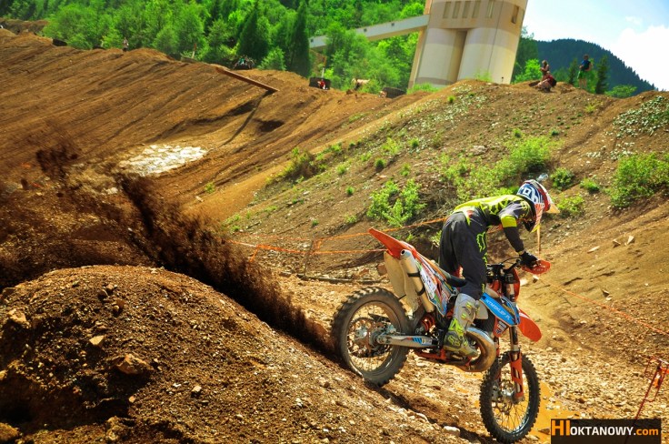 oskar-kaczmarczyk-na-erzberg-rodeo-2016-fot-lukasz-kręcichwost-www.HIOKTANOWY.com (73)