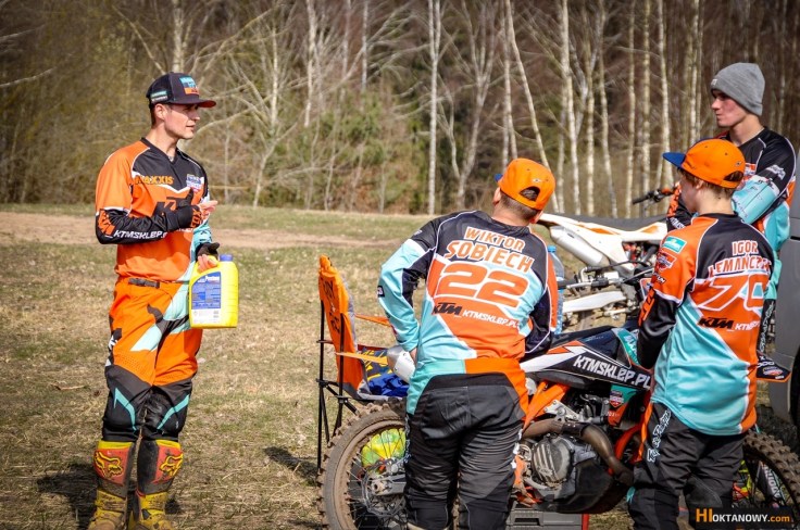 team-ktmsklep-pl-mx-2019-orneta-mx-photoshoot-foto-lukasz-krecichwost (24)